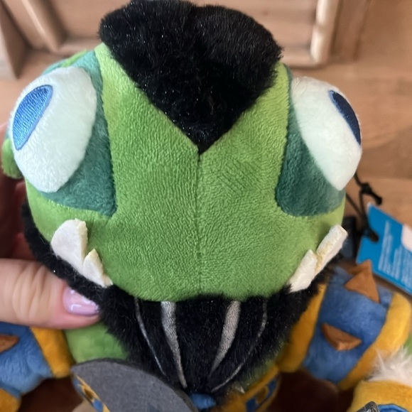 World of Warcraft Murloc Thrall Plush Collectible Blizzard Gear 6.5” - Picture 7 of 12
